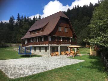 Фотографии Гостевой дом Pensiunea Agroturistica Erdély Kincse г. Sicasău (Румыния) №1 Фото Гостевой дом Pensiunea Agroturistica Erdély Kincse г. Sicasău 1