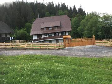 Фотографии Гостевой дом Pensiunea Agroturistica Erdély Kincse г. Sicasău (Румыния) №2 Фото Гостевой дом Pensiunea Agroturistica Erdély Kincse г. Sicasău 2